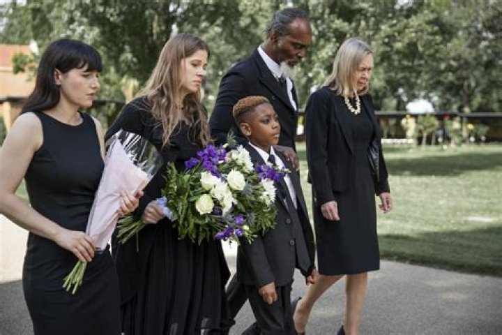 Can I wear a hoodie to a funeral?