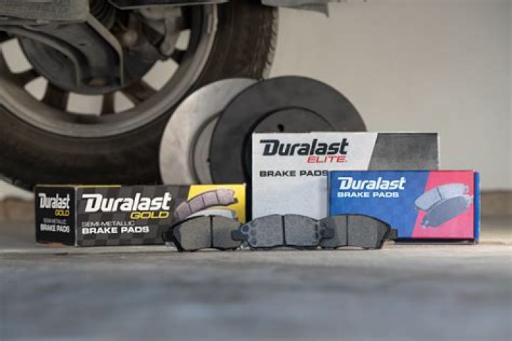 Does braking hard waste gas?