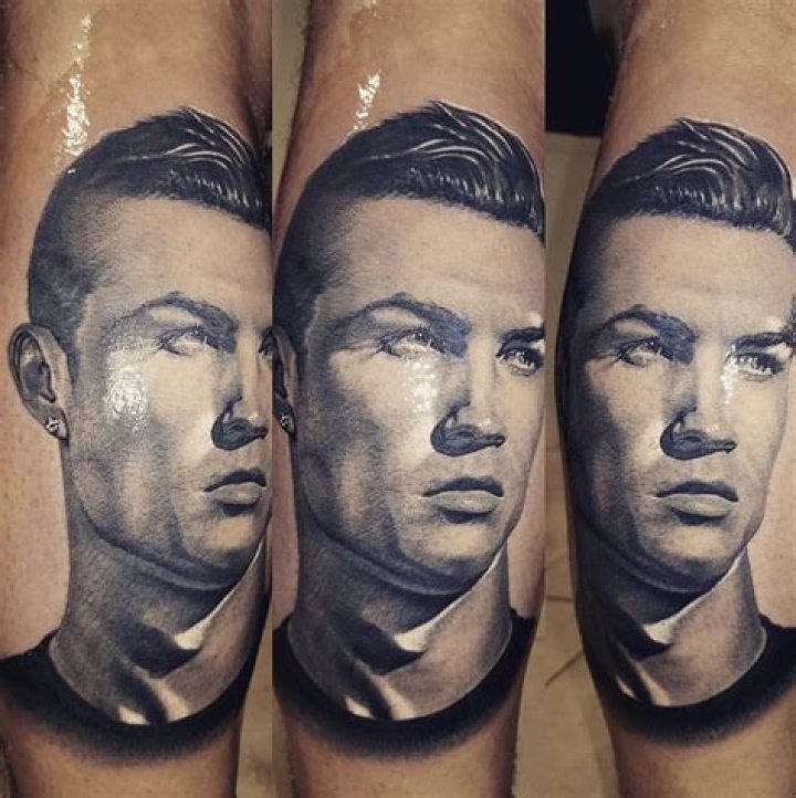 Does Ronaldo tattoo?