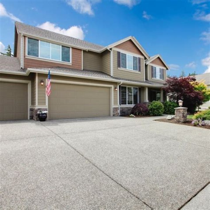 How long should a concrete driveway last?