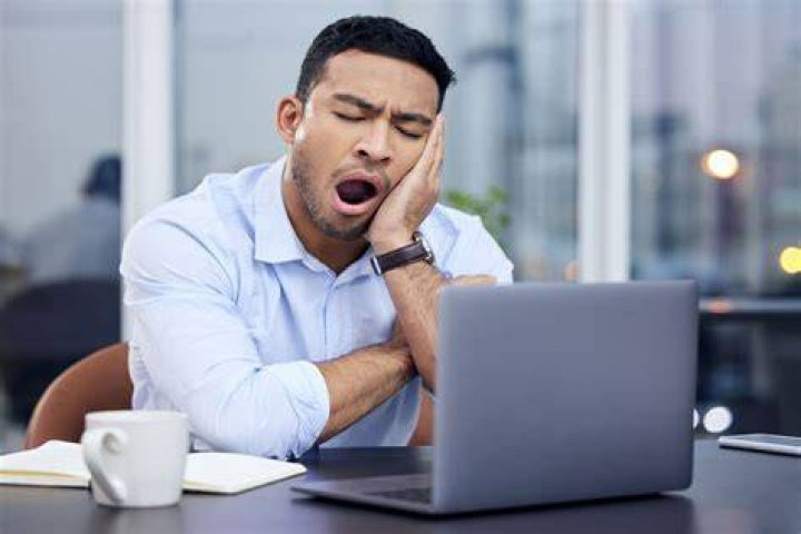 Is yawning rude in Japan?
