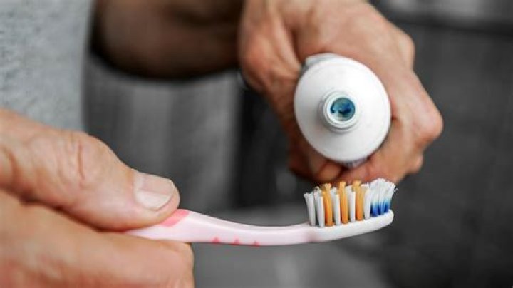 Should your toothbrush be wet or dry?