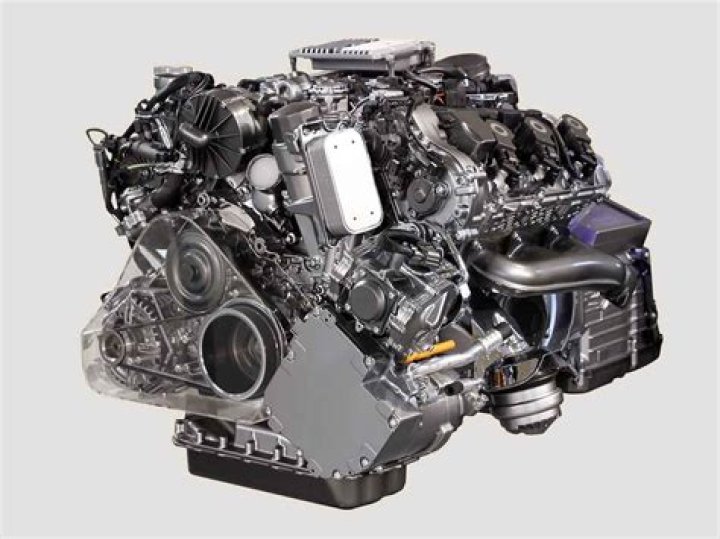 Which is faster V8 or V12?