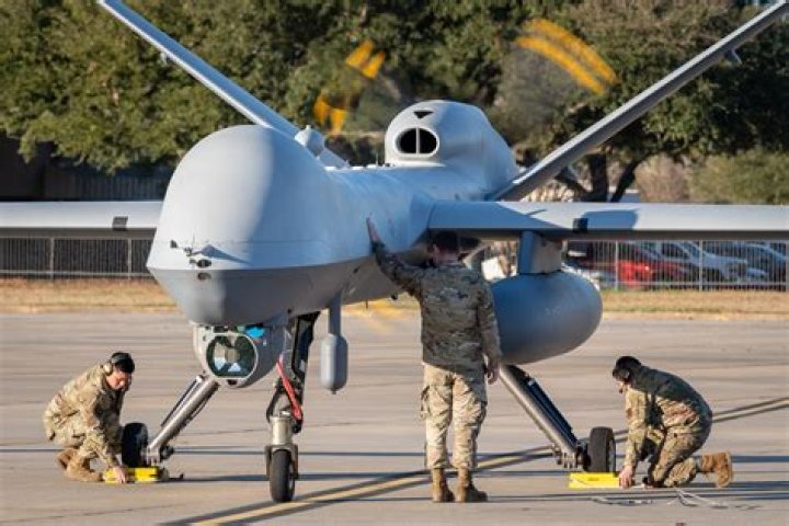 Who builds us military drones?